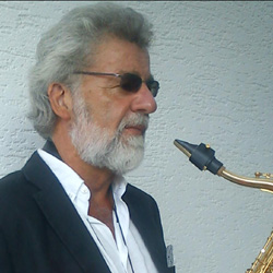 Bernhard Bee Bee Schneider - Jazzsänger & Saxophonist:
Bee Bee Schneider - musikalisches Multitalent vom Jazz bis Wiener Lieder
... und hier kommen Sie direkt zu meiner Präsentation. Bernhard Bee Bee Schneider - Jazzsänger & Saxophonist:
Bee Bee Schneider - musikalisches Multitalent vom Jazz bis Wiener Lieder
... und hier kommen Sie direkt zu meiner Präsentation.